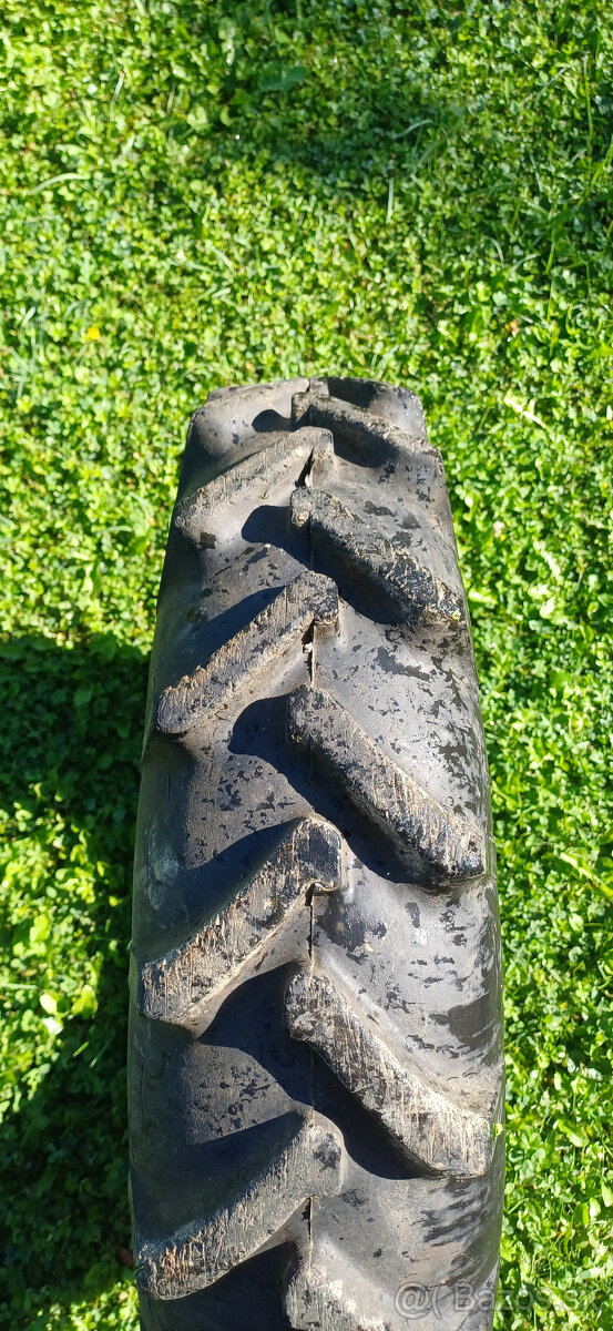 Predám pneu Lada Niva - 9