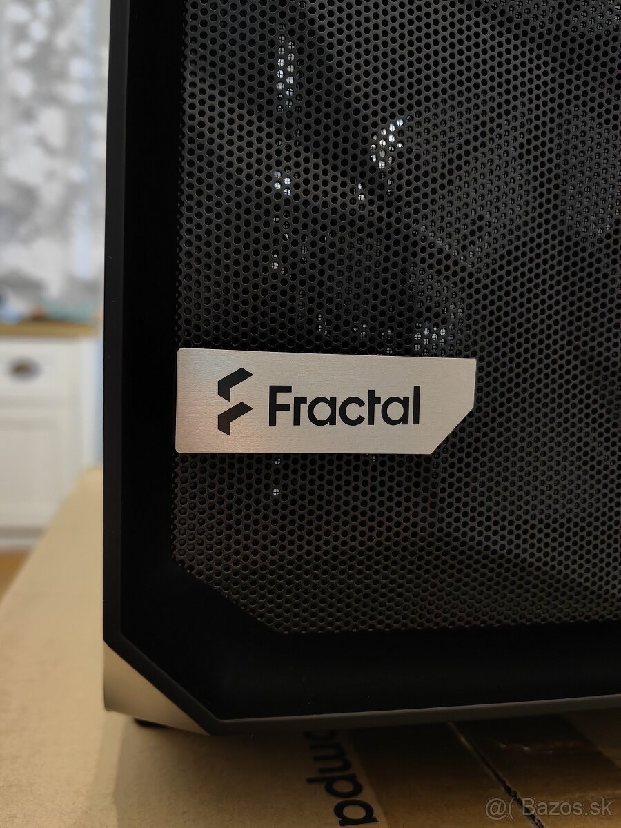 Fractal Design Meshify 2 Compact RGB, TOP stav, v zaruke - 9