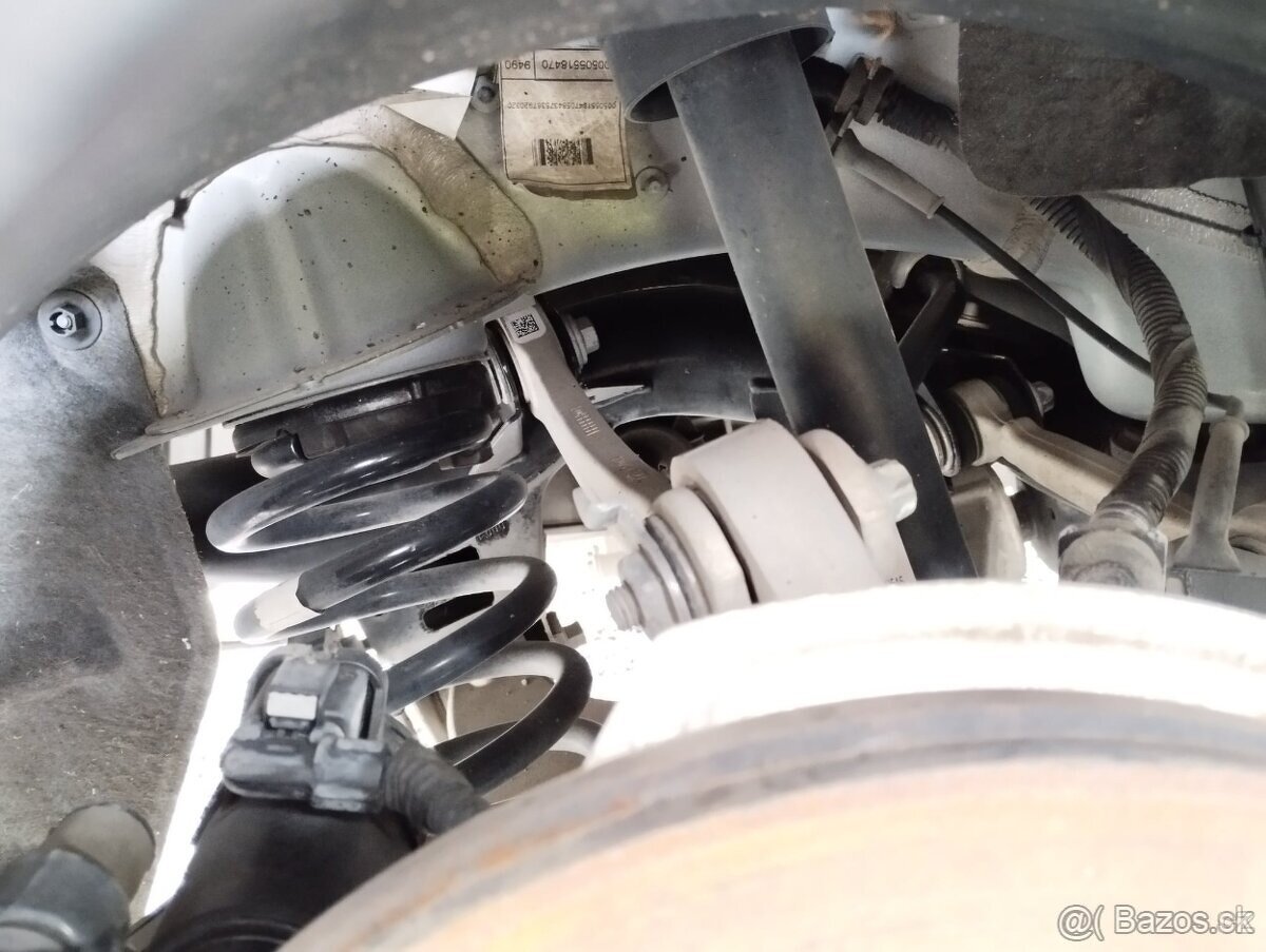 Alfa Romeo Stelvio Veloce 2.2 154kw Q4 FACELIFT - nepojízdné - 9