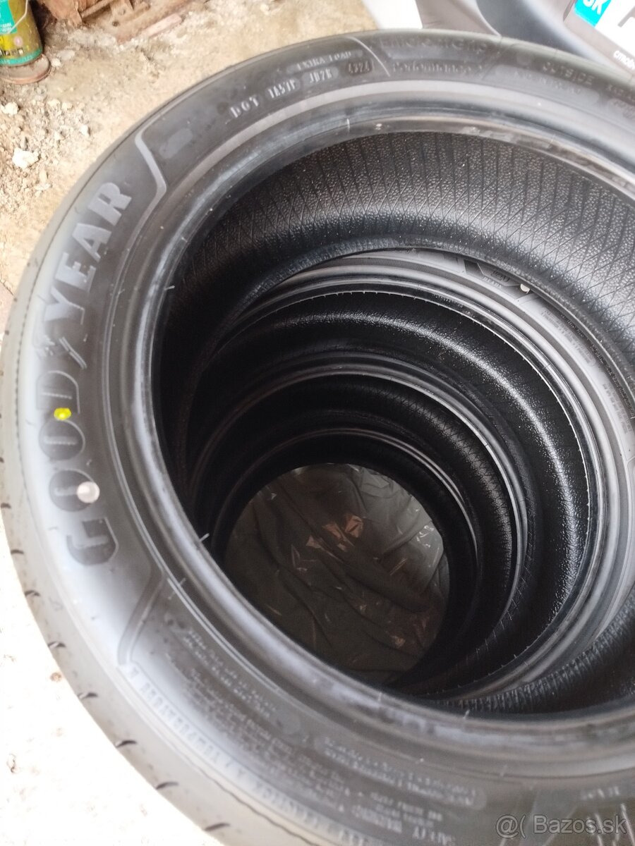 Goodyear 205/50 R17 letne - 9