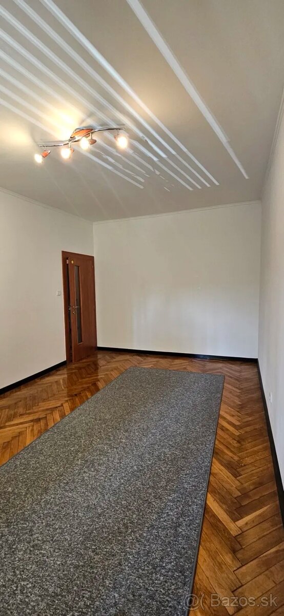 3-izbový byt v centre mesta - 9