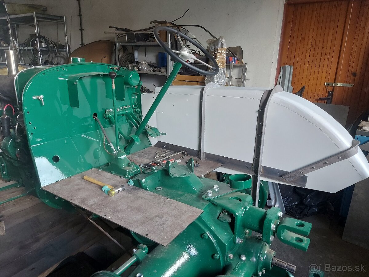 Skoda 30 zadné blatníky - 9