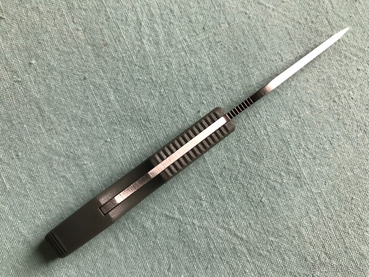 Spyderco LFGP3 Ladybug 3 - made in Japan, VG-10 - 9