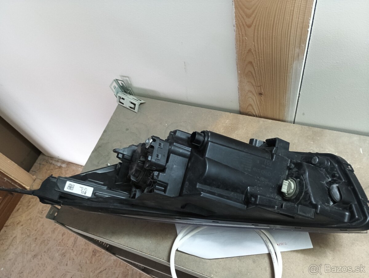 Práve predné svetlo Kia Rio - 9