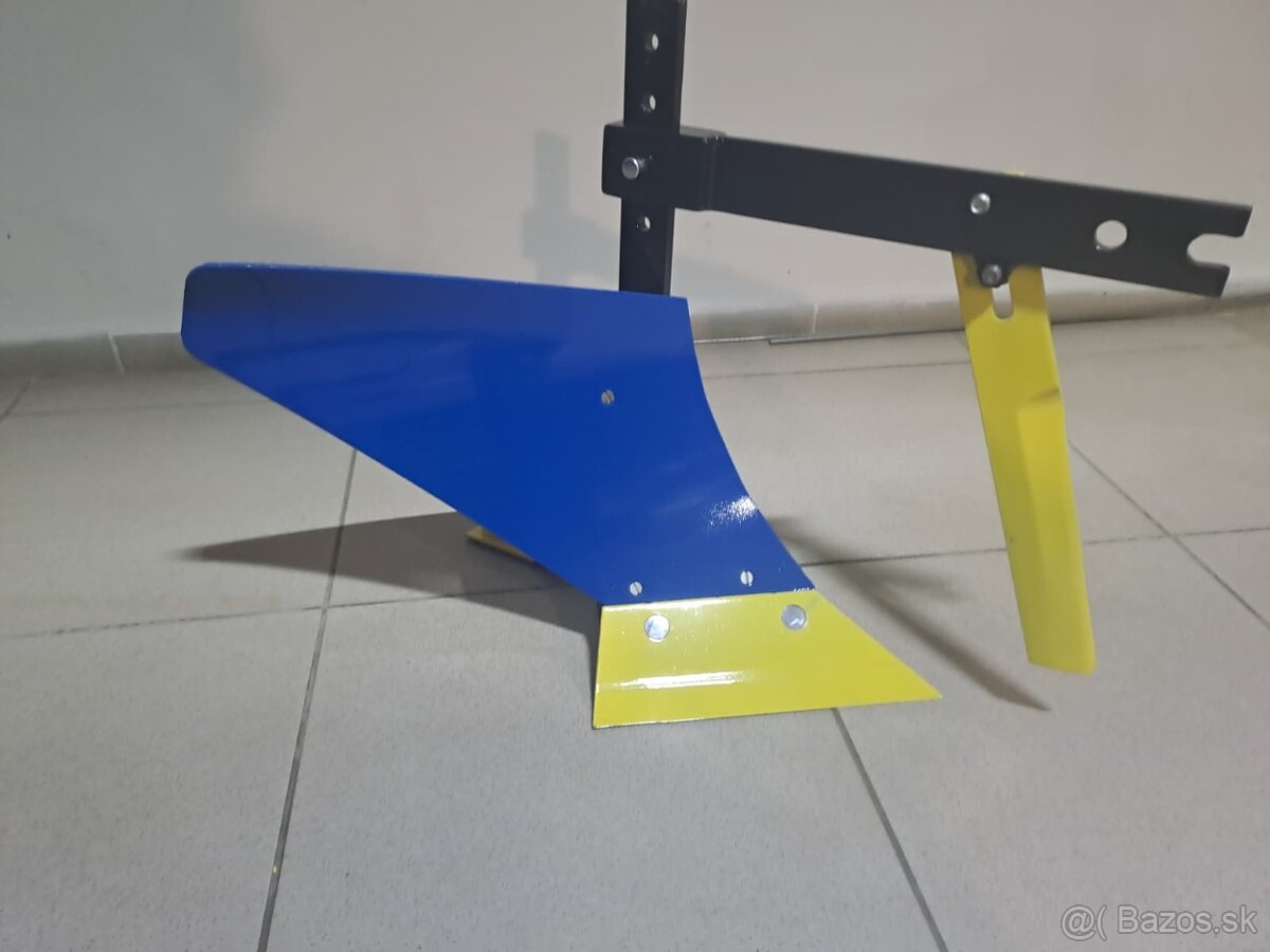 Predám malotraktor AGZAT - 9