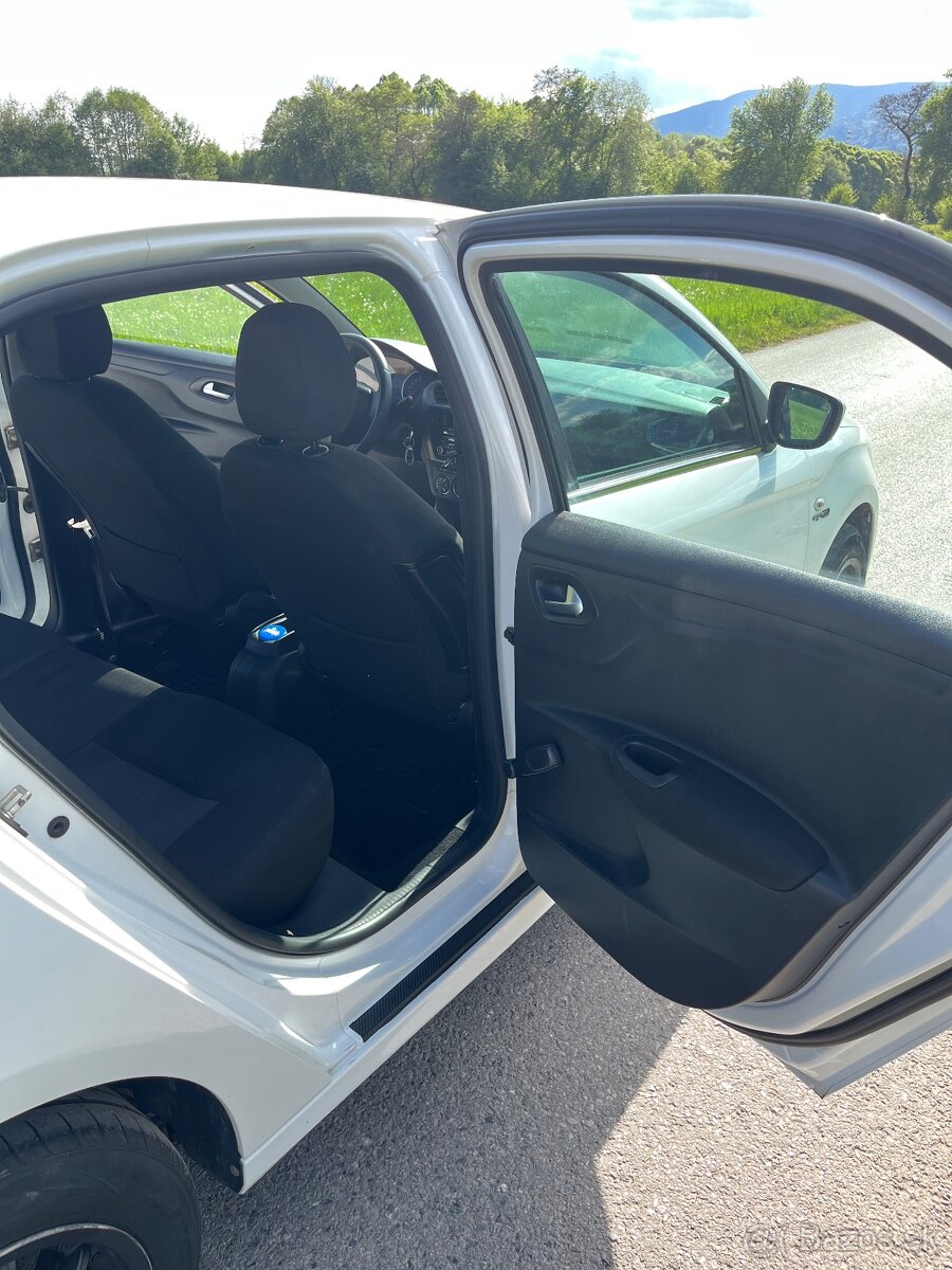 Citroën C-Elysée 1.2 - 9