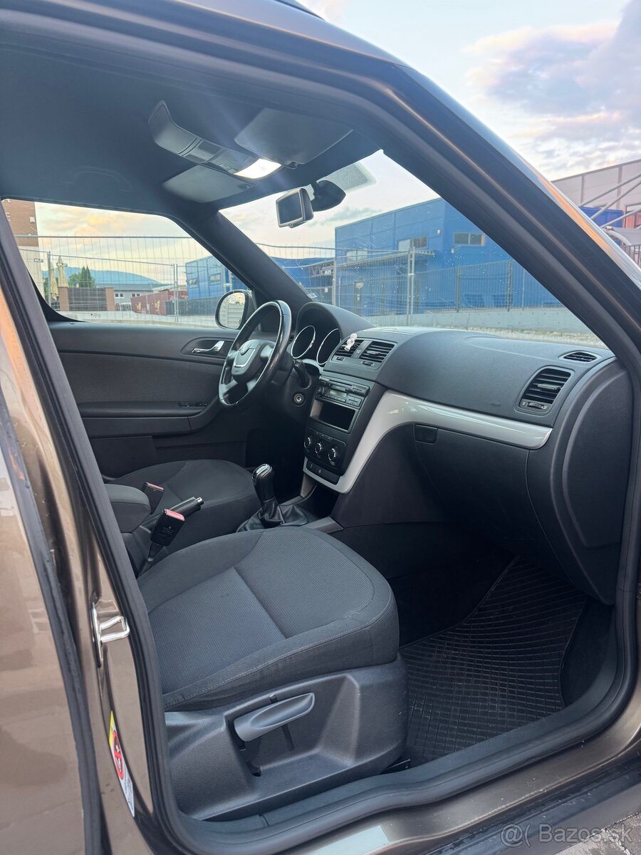 Škoda Yeti 1.8 TSI 4x4 (2012) - 9