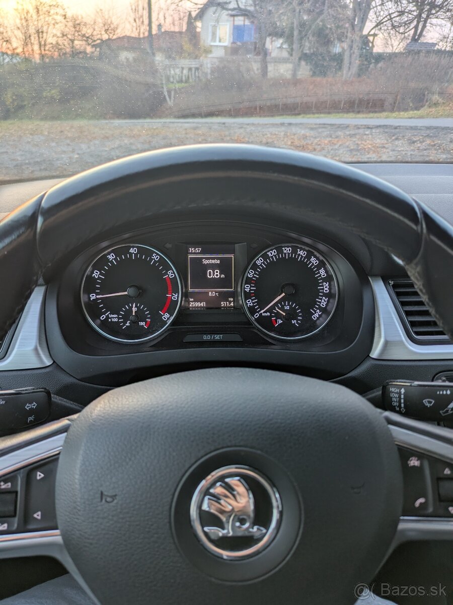 Škoda Rapid Spaceback SB 2016 - 1.2 TSI 81kw 110k - 9