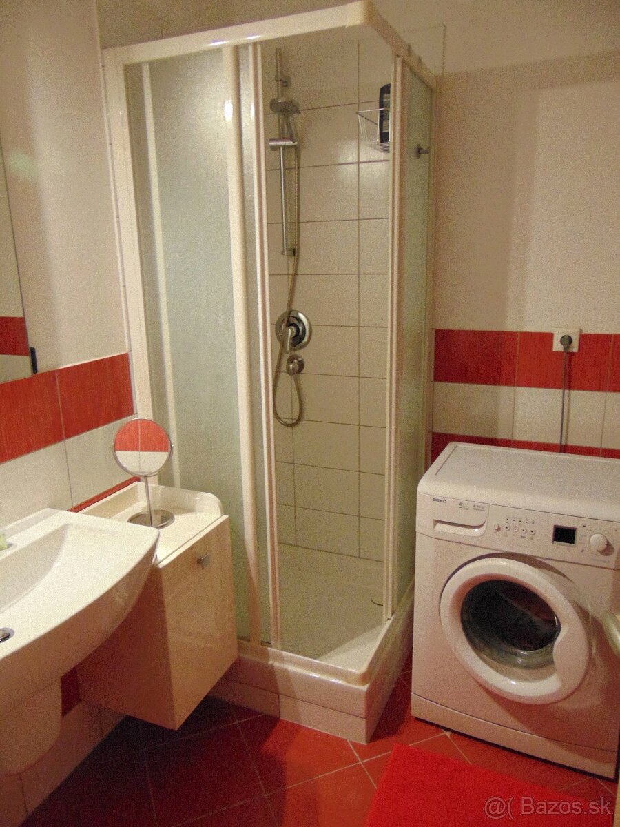 Realitný kancelária REALADR s.r.o. - 9