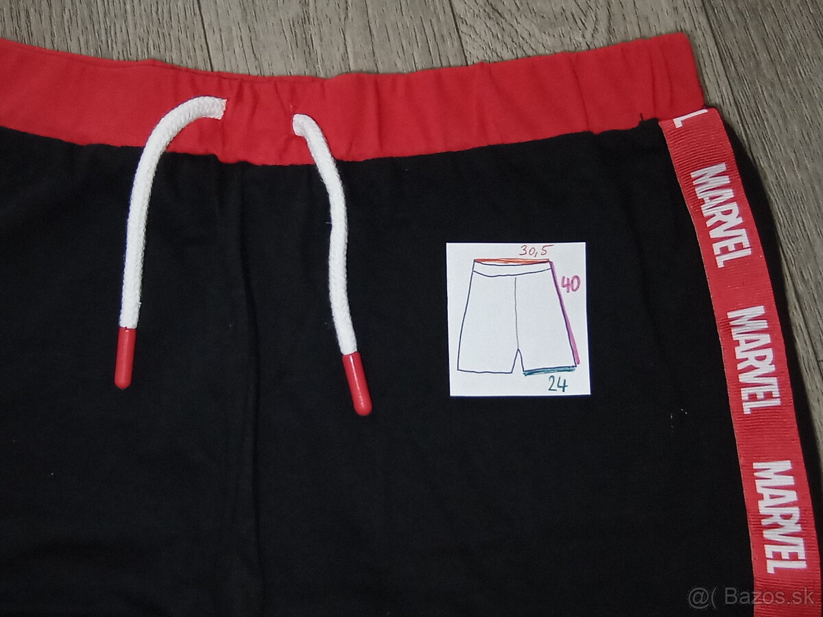 Čierne tepláky a kraťase Marvel 152 - 9