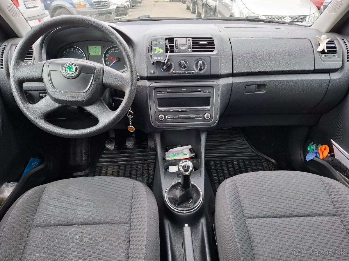 ŠKODA FABIA COMBI 1.6 TDi r.v. 2010 - 9