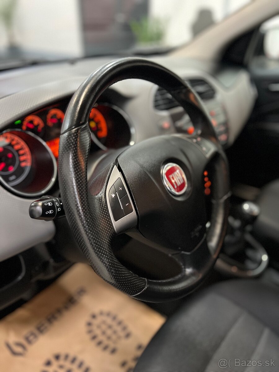 Fiat Bravo II 1.4 T-jet 88kw 2012 výhrev sedadiel nebúrané - 9