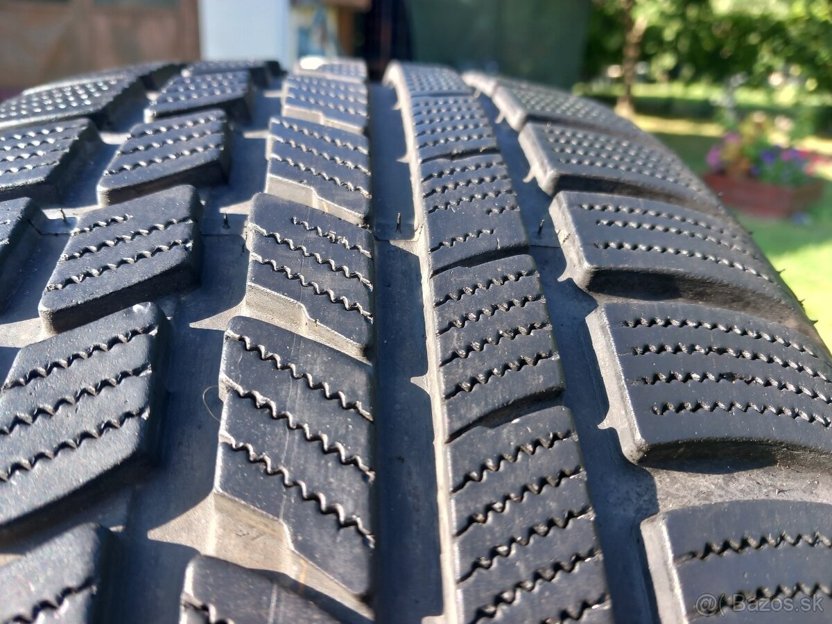 235/45 r18 zimne pneumatiky nexen - 9