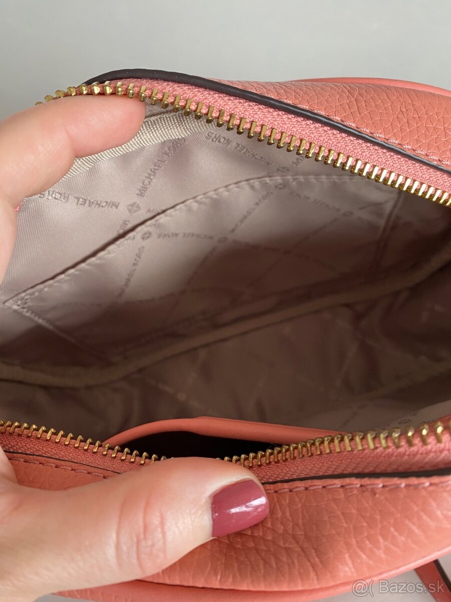 Michael Kors crossbody kozena kabelka - 9