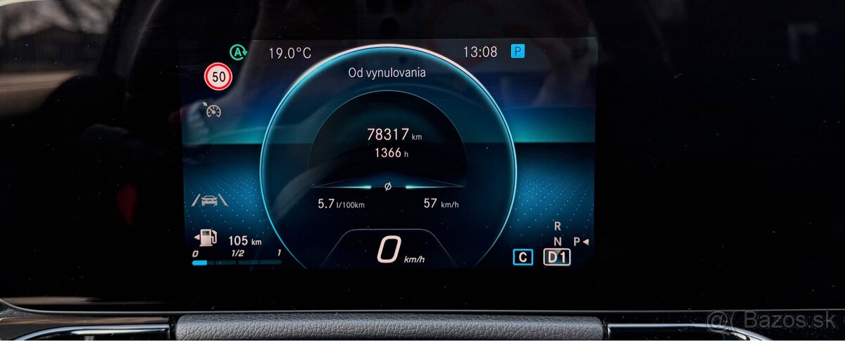 Mercedes-Benz GLA 200d - 9