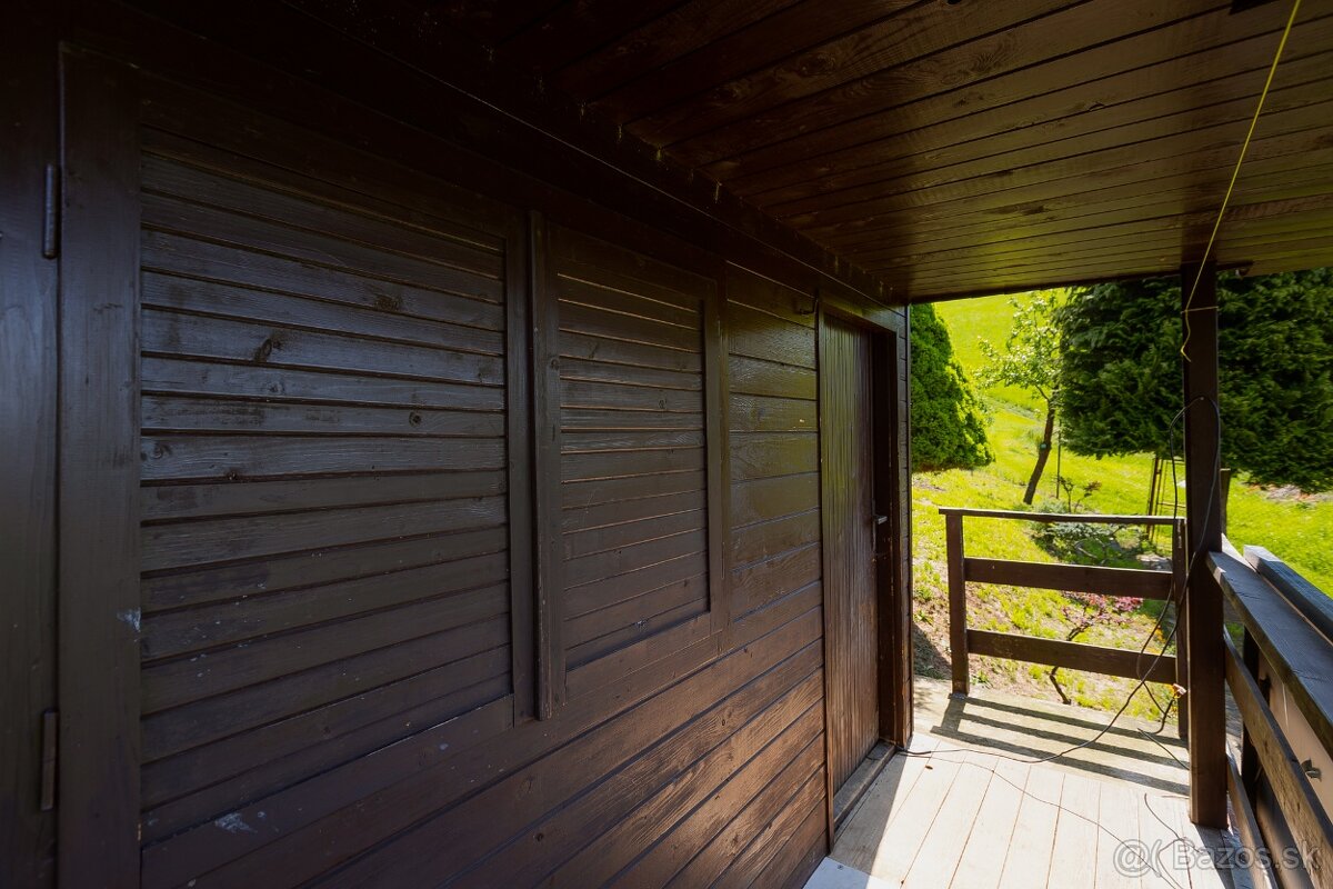 Záhradná chatka s krásnym výhľadom na predaj - 9