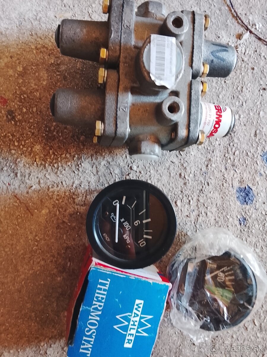 Náhradné diely, kolesá, pneumatiky - 9