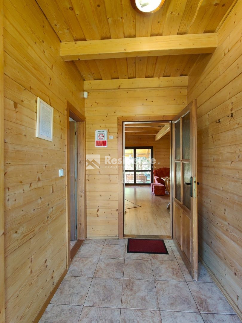 Na predaj štýlové drevenice na brehu Liptovskej Mary - 9