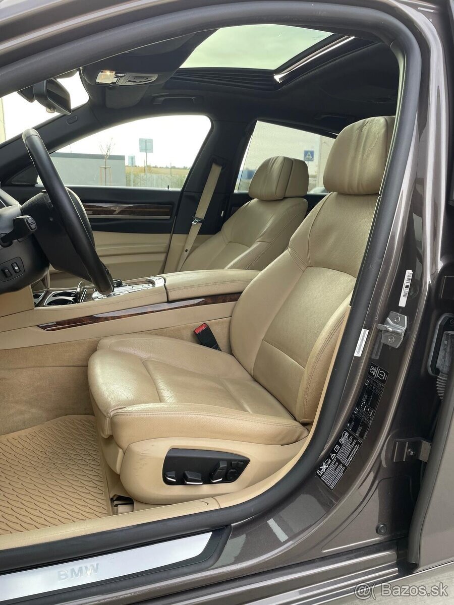 BMW Rad 7 740Xd F01 X-drive Facelift - 9