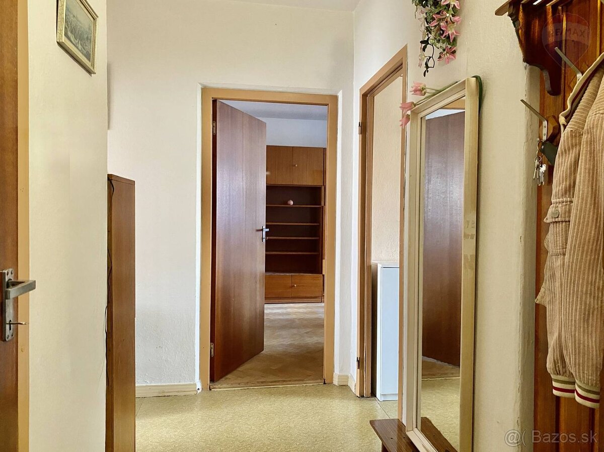 NA PREDAJ 2- izbový byt 63 m2 - lokalita Sídlisko Sever – u - 9