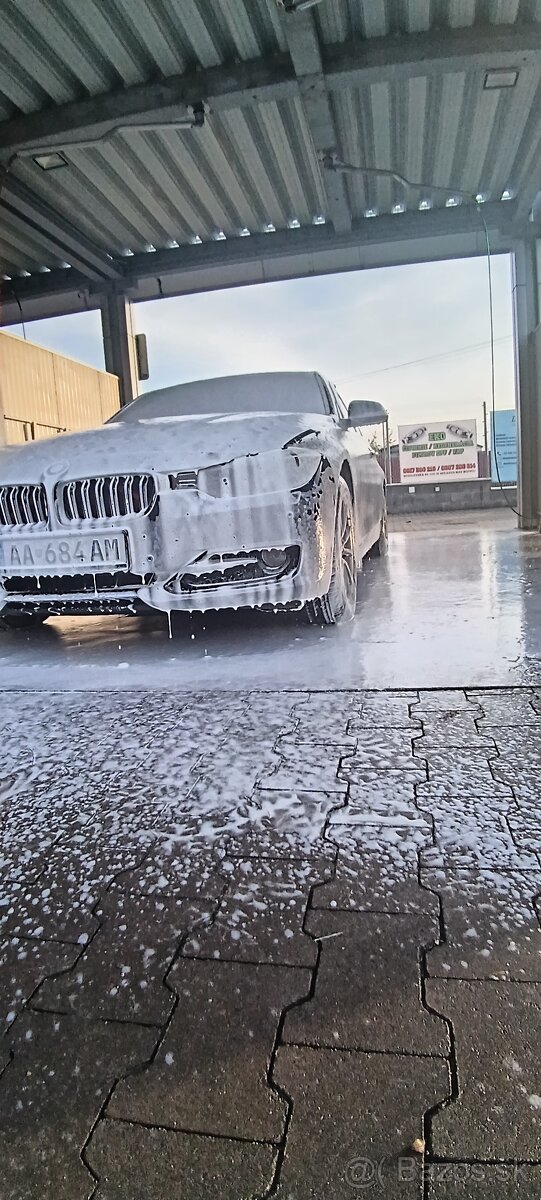 BMW 320D kombi rok 2013 - 9