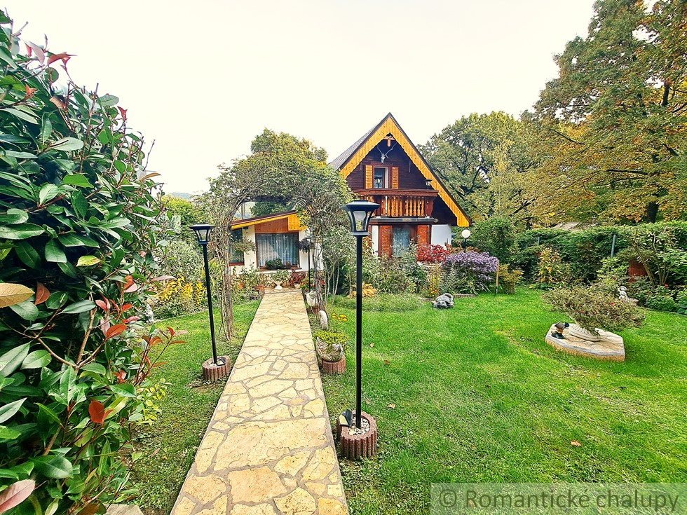 Romantická chata v rekreačnej oblasti v peknom lesnom pros - 9