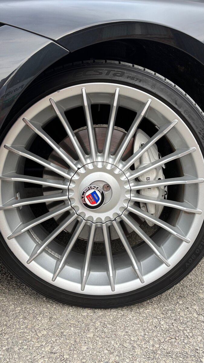 BMW F30 335i ACTIVE HYBRID 3 Sedan Black-sapphire metallic - 9