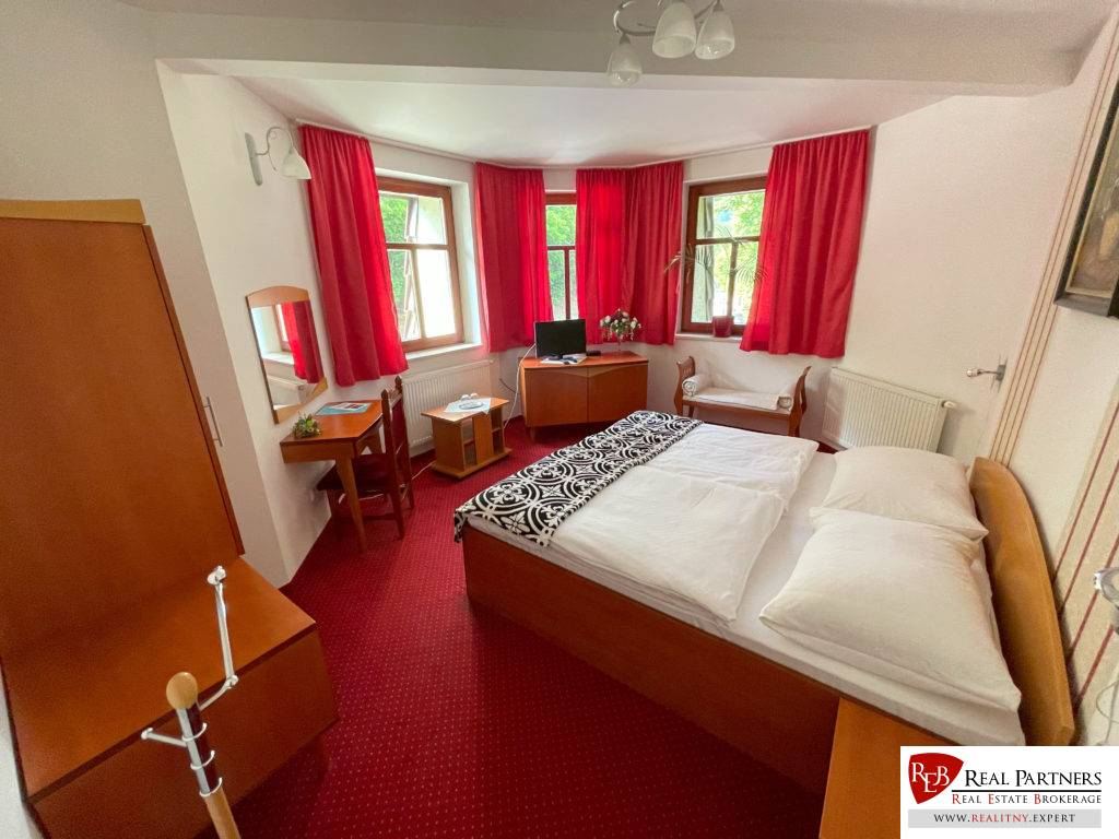 REB.sk Jedinečná investičná príležitosť Motel na vrchu Pez - 9