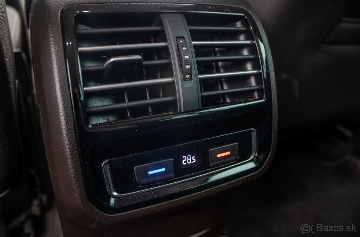 Volkswagen Passat Variant 2.0 TDI BMT Highline DSG - 9