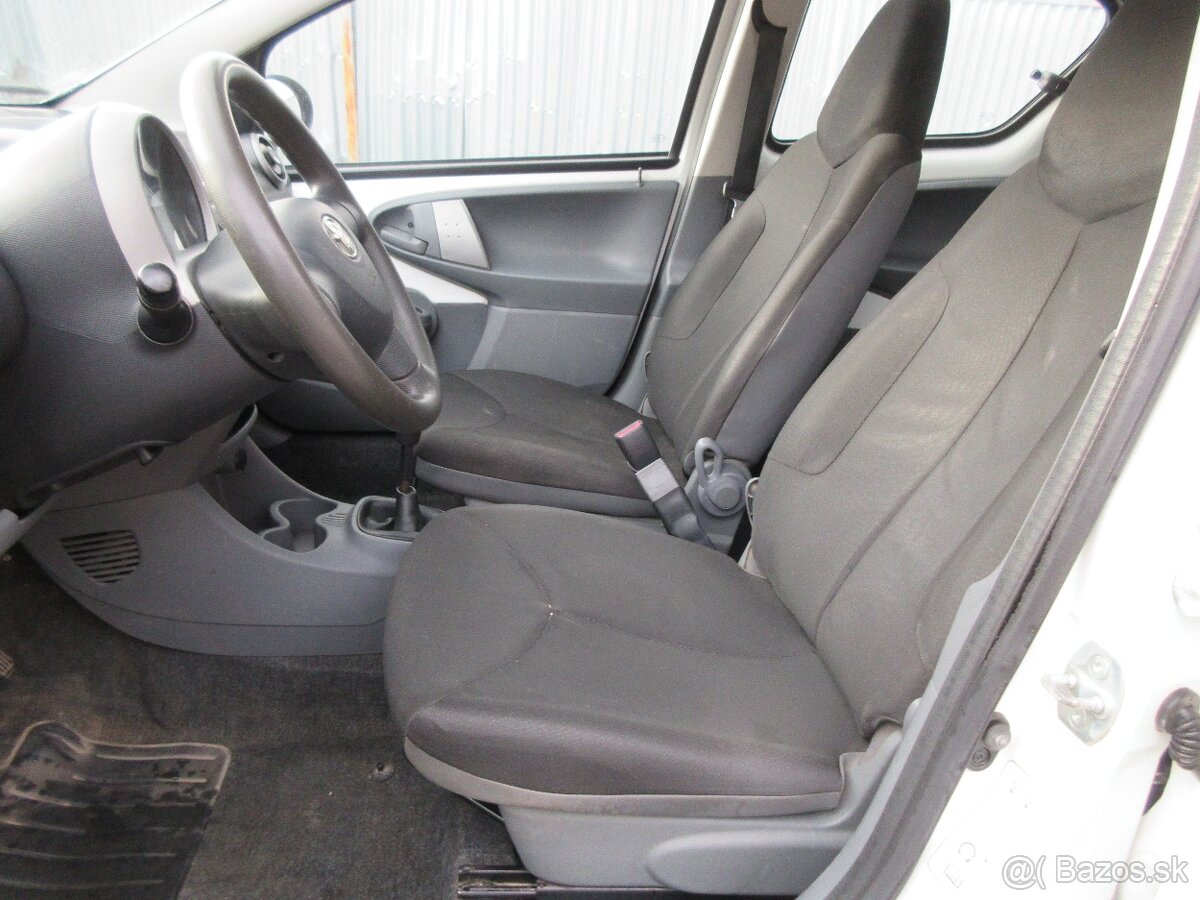 Toyota Aygo 1.0I VVT-i Base s odp. DPH - 9