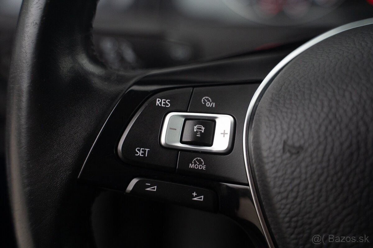 2017 VW Golf Variant 2.0 TDI 110 kW | výhrevy ACC ťažné - 9