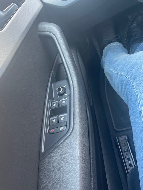 Predám AUDI A4 Avant 2,0 TDi 110 kW 2016 - 9