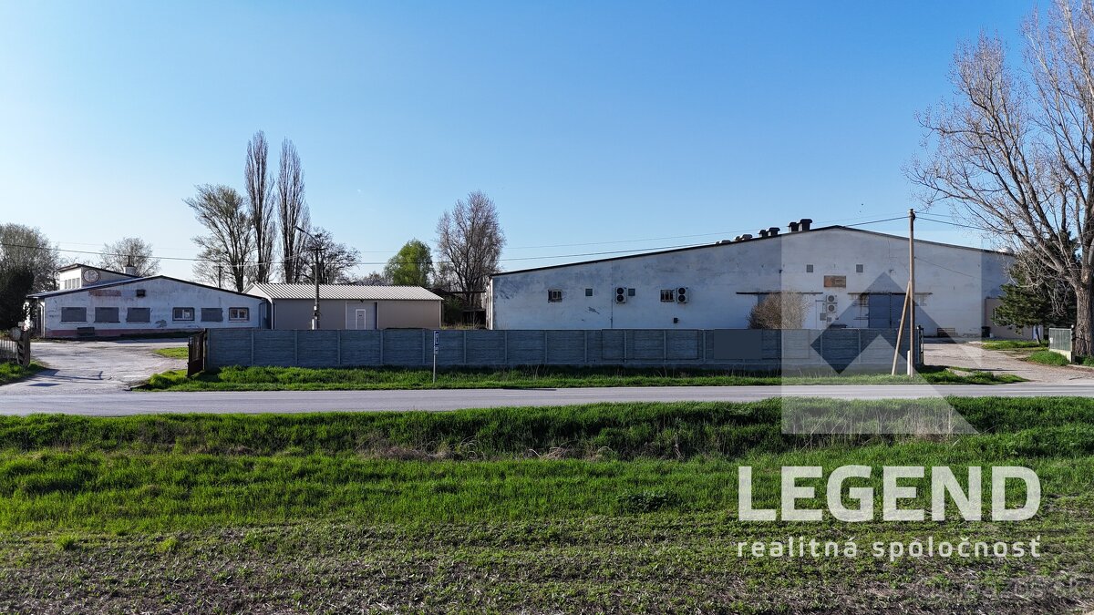 Prenájom pozemku 1.198 m2 v Kolárove na frekventovanom miest - 9