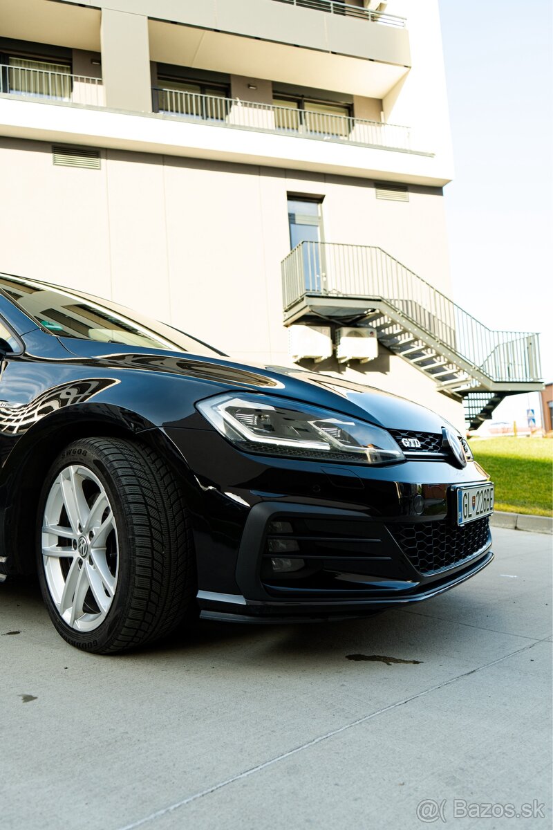 Volkswagen Golf GTD 2.0TDI Virtual - 9