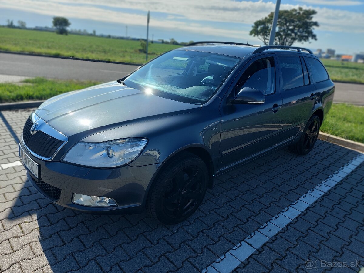 Škoda Octavia combi 2.0 tdi dsg - 9