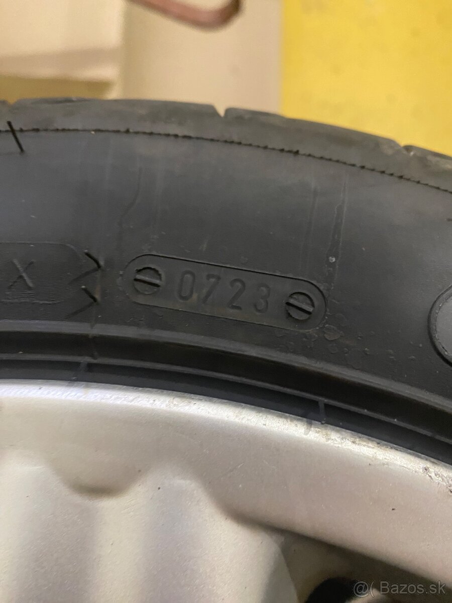 5x120 R17 letné pneu - 9