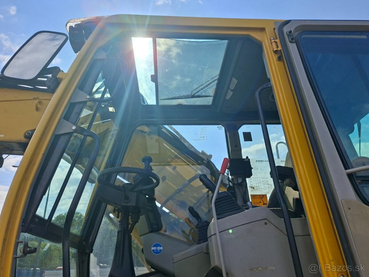 LIEBHERR A 900 C 4X4 - 9