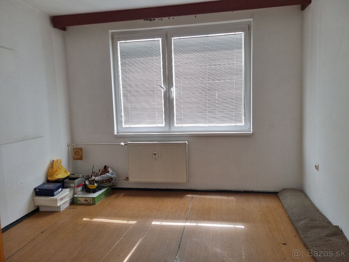 NA PREDAJ 3 IZBOVÝ BYT + 2 x BALKÓN 74 m2 STARÁ TURÁ VOĽNÝ - 9