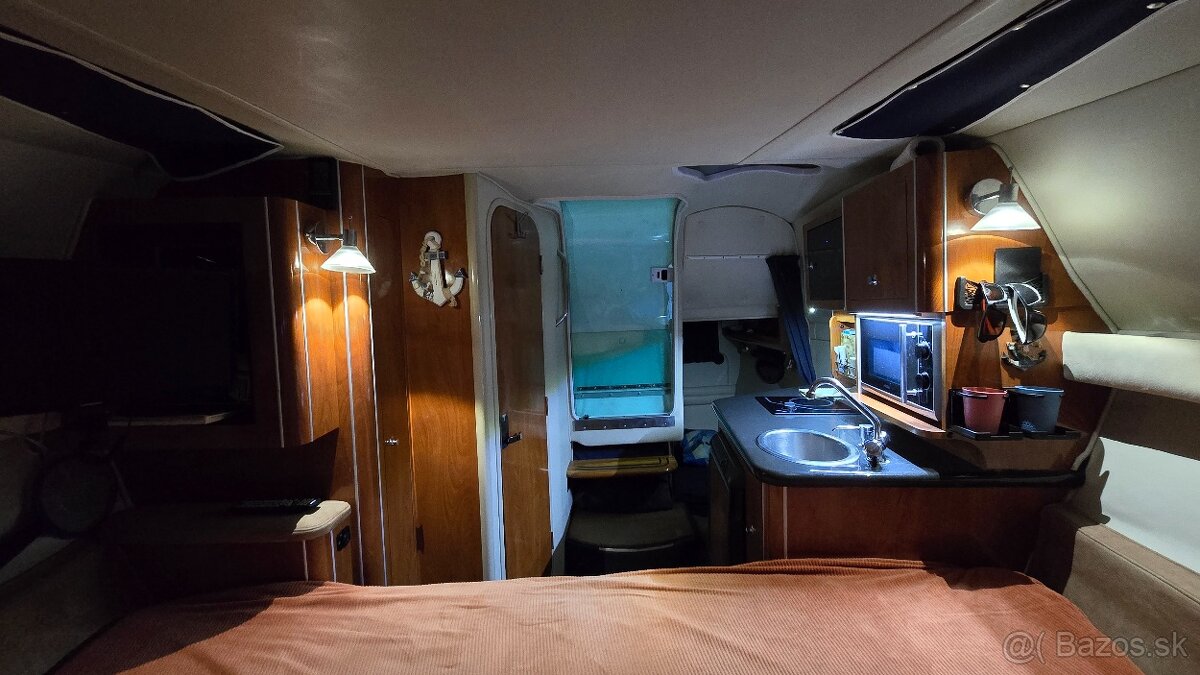 Motorová jachta Doral monticiello 255 - 9