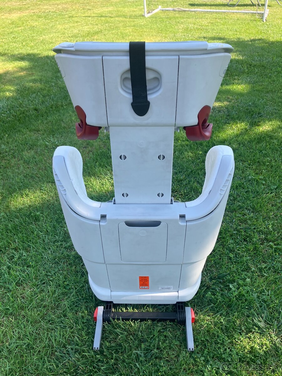 Britax Romer Kidfix XP / 15 - 36 kg - 9