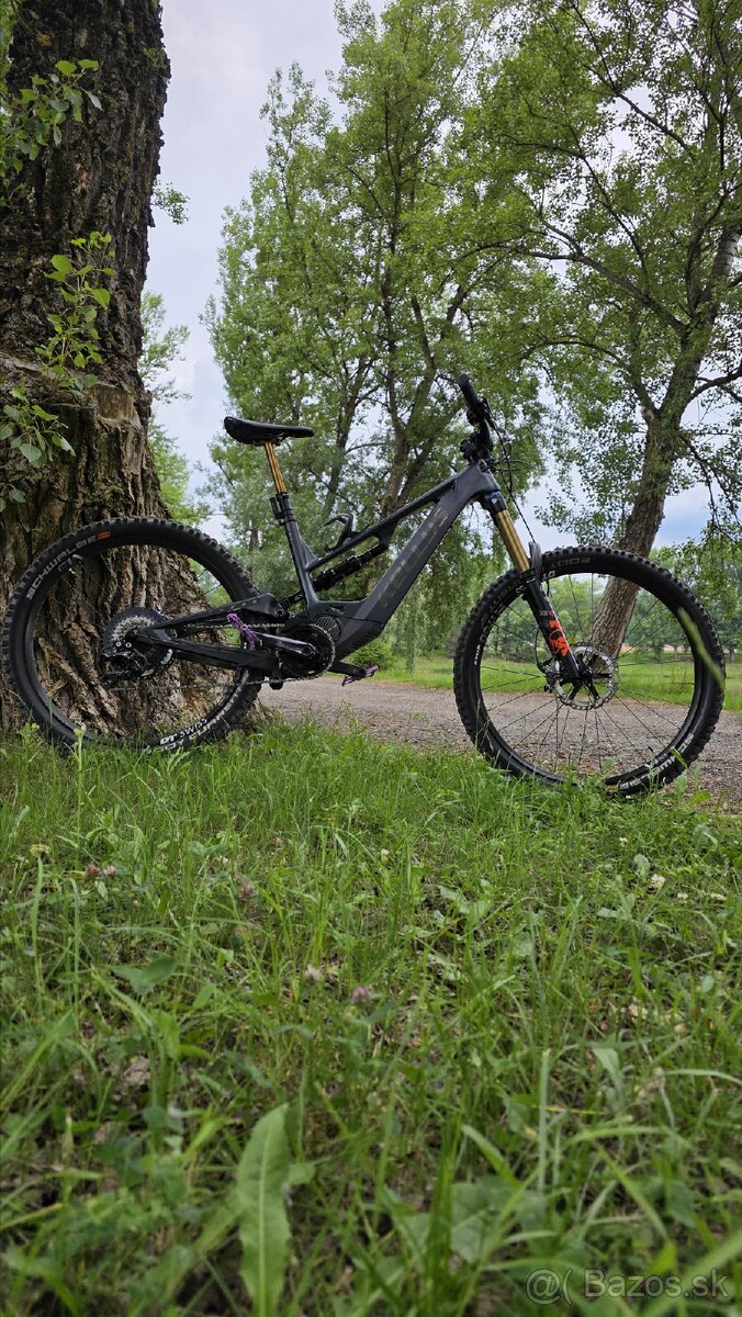 Kellys Theos F90 - 9