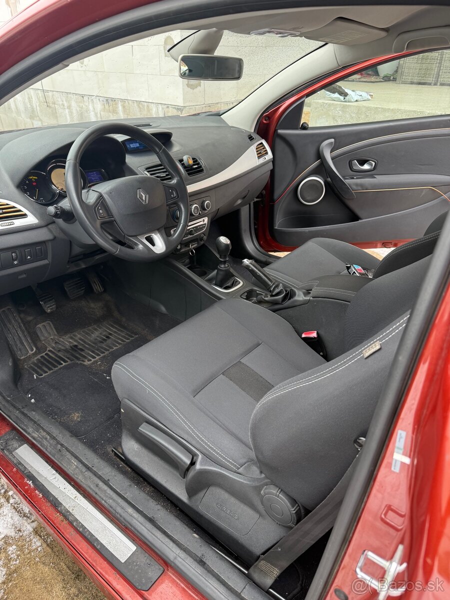 Renault Megane Coupe - 9