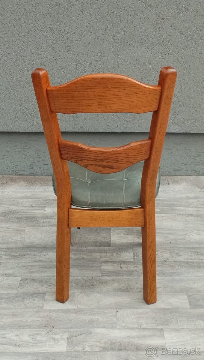 Set masívnych stoličiek – ( 4 KS ). - 9