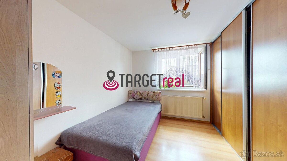 TARGETreal | Na predaj 7-izbový dvojgeneračný rodinný dom v - 9