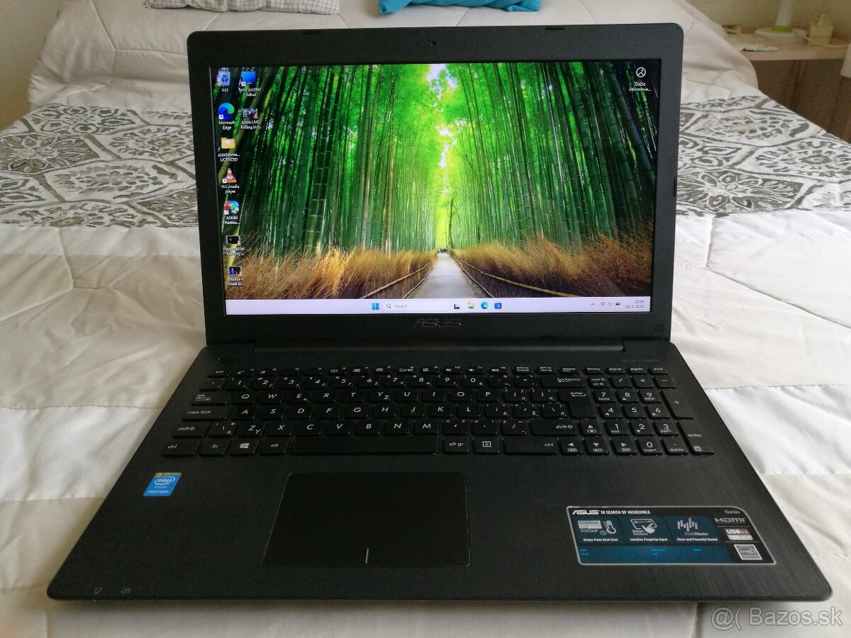 Asus X553. 4-Jadro. SSD 128 GB. Nová 8 GB RAM. - 9