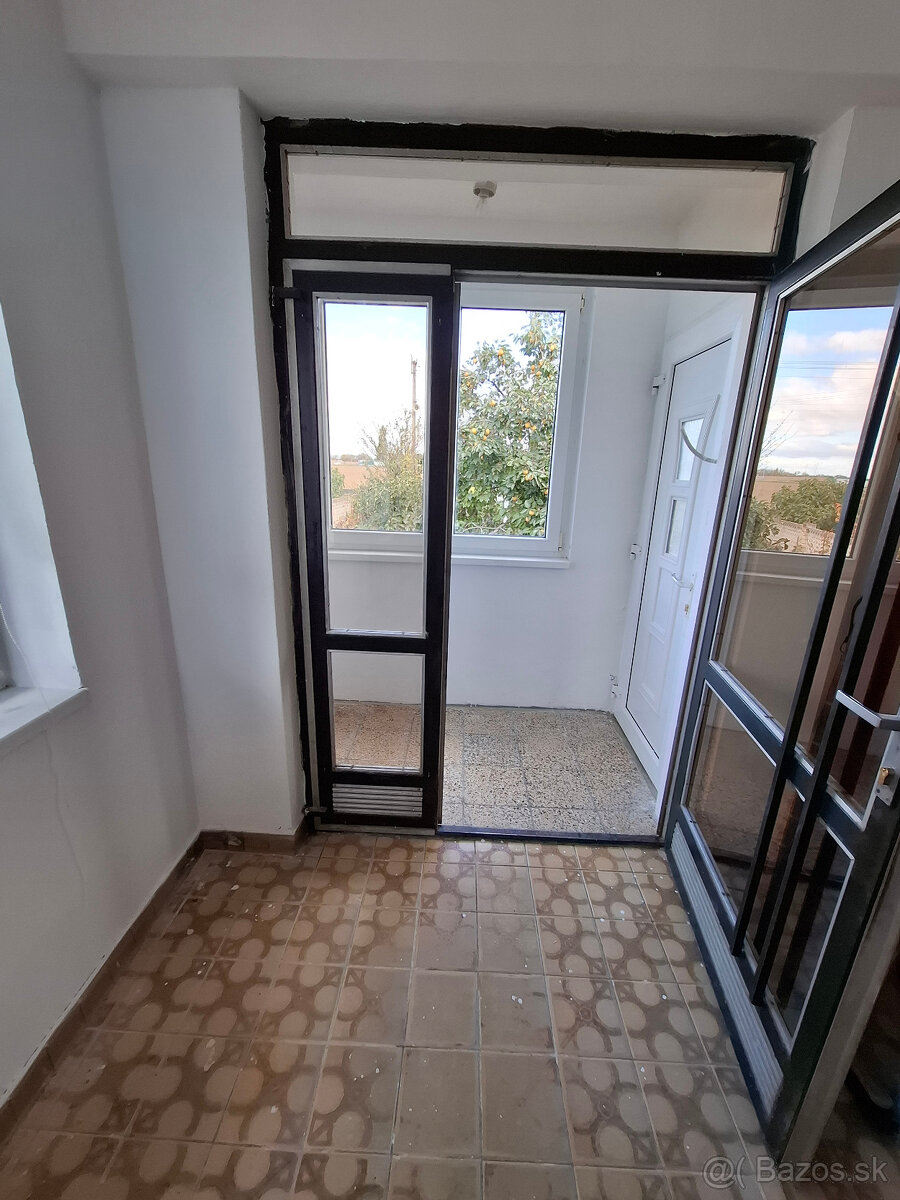 Dom na predaj v tichej lokalite - Sládkovičovo - 9