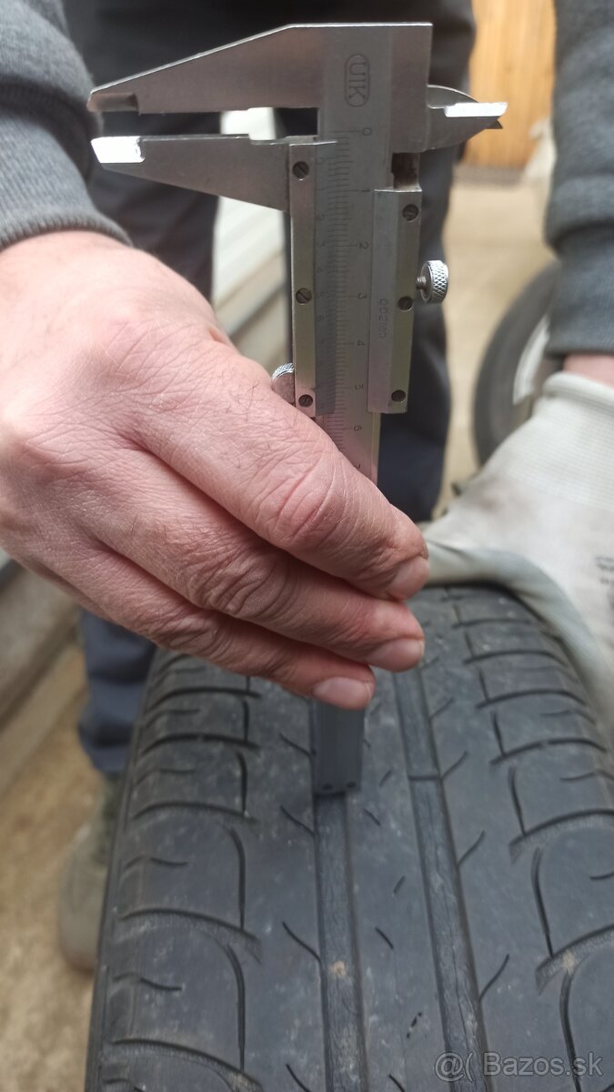 Predám elektróny 195/60 R15 letné - 9