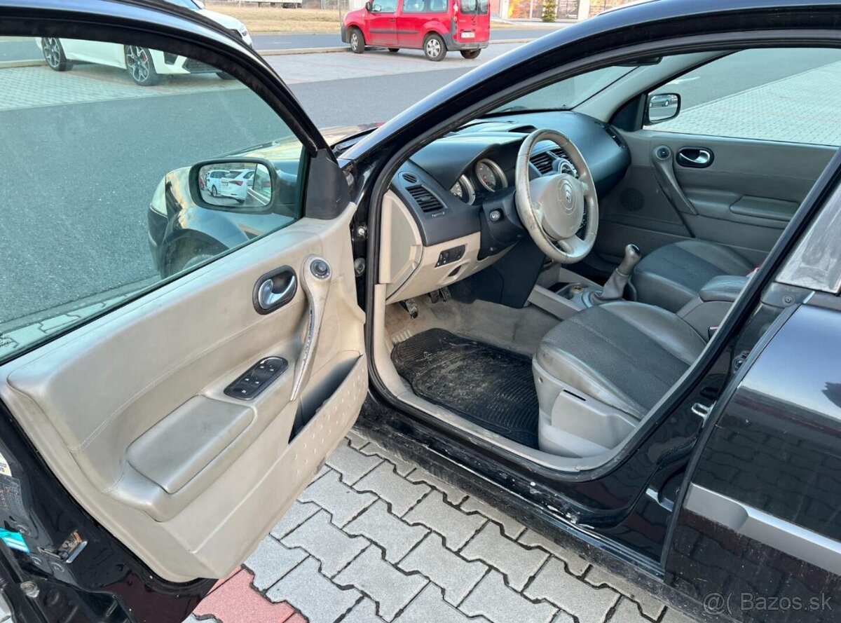 Renault Megane 1.6i 16V 83kw STK 3/2027 - 9