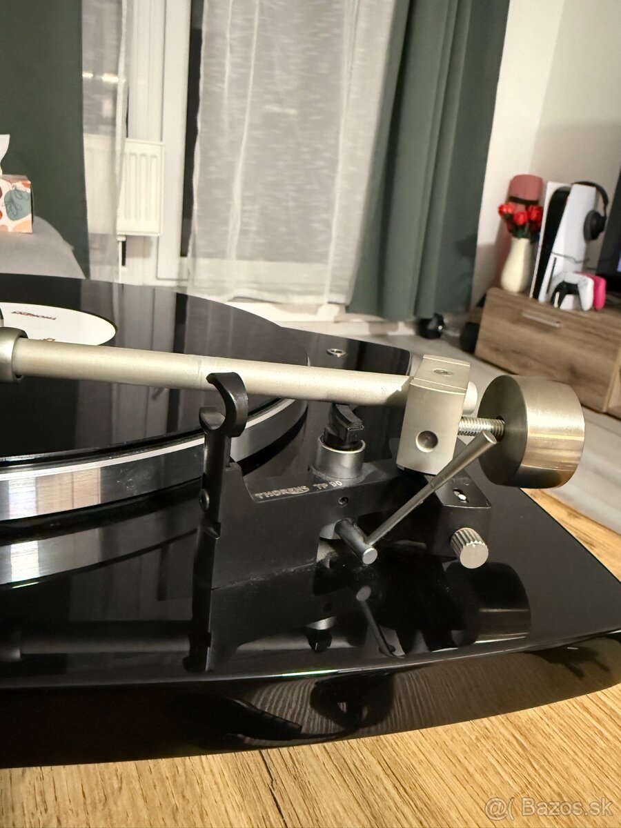 Thorens TD 209 Triangle + Goldring G1042 - 9