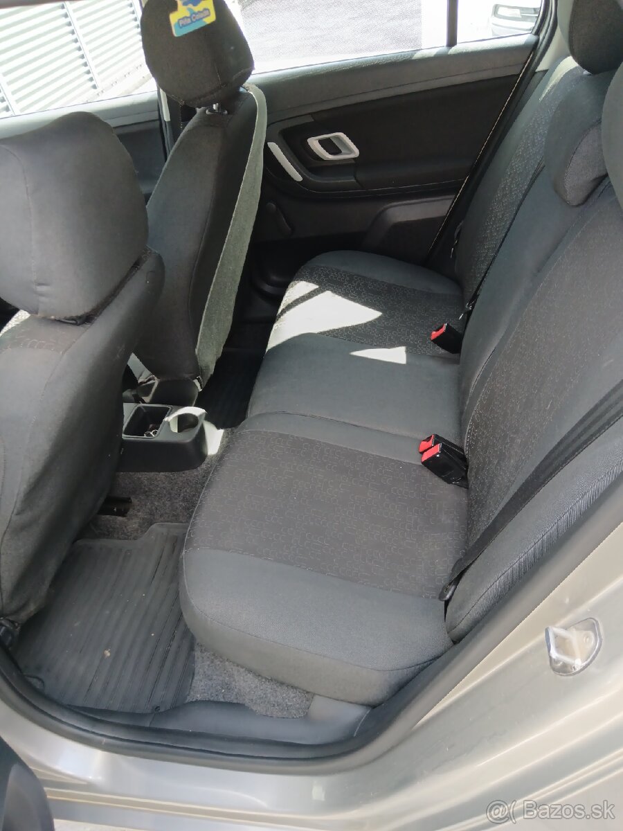 Škoda Fabia 2 - 9